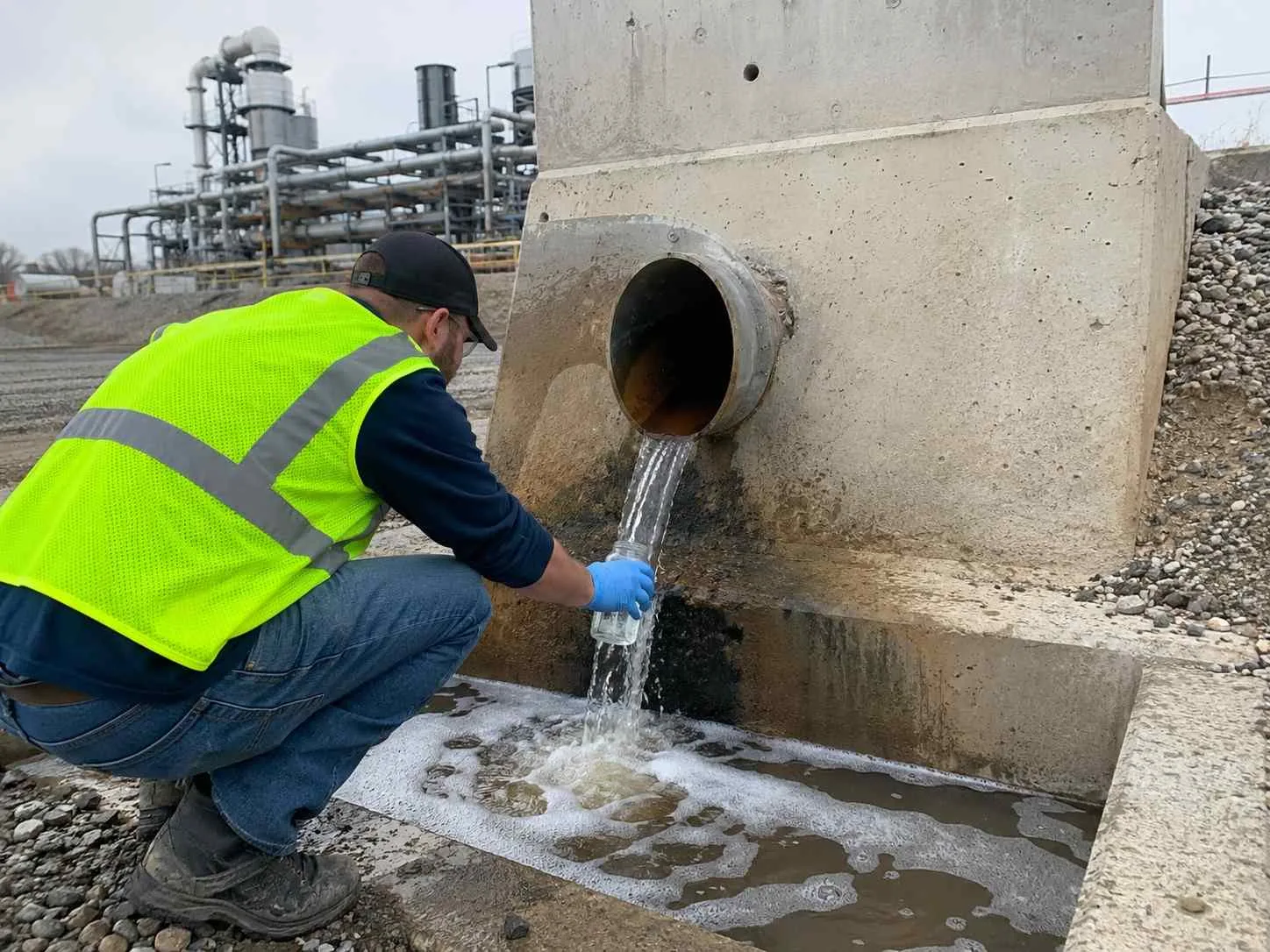 Sampling a mixed industrial wastewater outfall